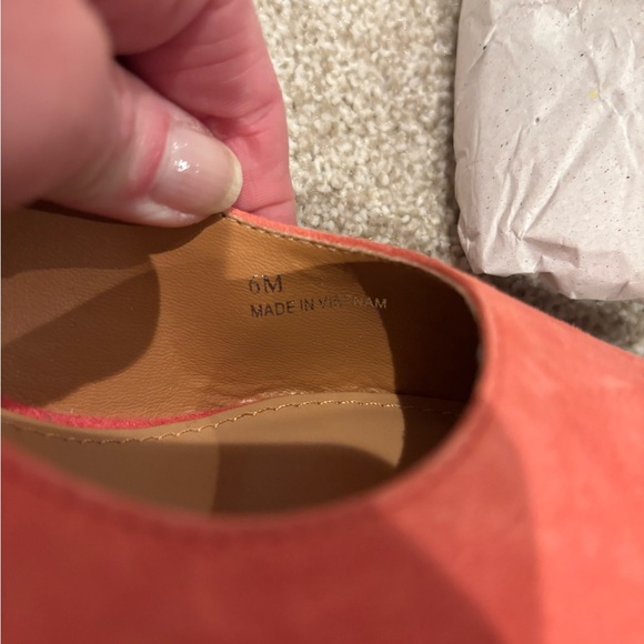 Lisa Vicky Zee Pointed Toe Slingback Pump in coral suede NIB - Picture 7 of 8